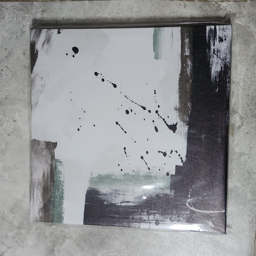 ⭐️NWT WALL DECOR